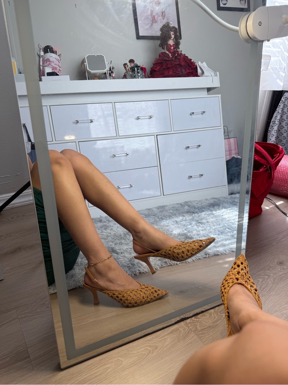 Casadei Luxury Italian Handwoven Pointed Slingback Kitten Heels EU 37 / US 7